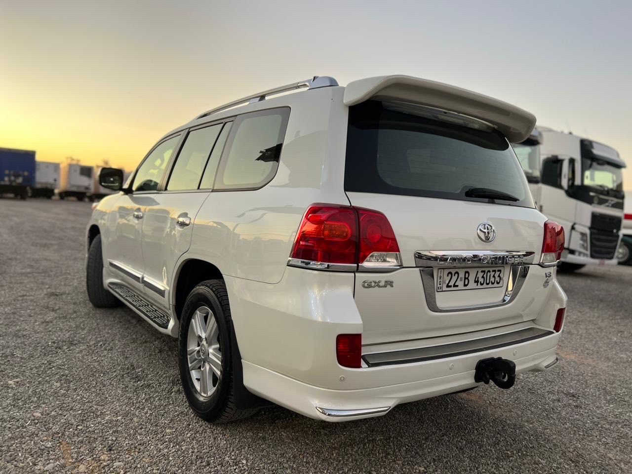 تۆیۆتا لاندکرۆز 2014 
٨ بستۆنی فوول مواسەفات ١٤٧ هەزاری  حەقیقی ڕۆشتووە بەشەرت ..
نموونە لە جوانی و تازەییدا ئەشیای بیلادی لەگەڵە
 بێ بۆیاخ و کرانەوە و گۆڕاویش بەشەرت تەعدیلیشی نیە زۆر زۆر تازە و جوان ماوەتەوە ... 
مەکینە و گێڕ بەشەرت نەکراوەتەوە بێ نوقسانیە .. 
فول مواسەفات برێم (شەغال ،سڵاید ،،٤ کامێرا ،،  بەسمە ،، سەلاجە ،، کوشن جلد ،، نیضامی ئیکۆ،، ،، ئاوێنە شەفت ،، بەخی ئاو ،،  کوشن کارەبا ،، ٤ کامێرە ،، حاسە  ،، لید و زینۆن بیلادی ،، حەریقی بەرپێ زۆر مواسەفاتی تر ..)

سعر ٤١٠ $

سەنەوی و فەحسی تازە تازەکراوەتەوە.
٤ تایەی زۆر باشی لەژێرایە دەنلوبی شەریکە 
پێش و دوای چرکەی تیا نیە ..
شوێن / هەولێر

ژمارەی خاوەنی 
 ***********
