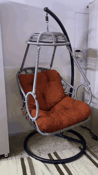 مرجوحة عش العصفور جديدة وجداً نظيفة  ماكو اي خللل بيها  سعر 120 وبيها مجال رقم واتساب ***********
