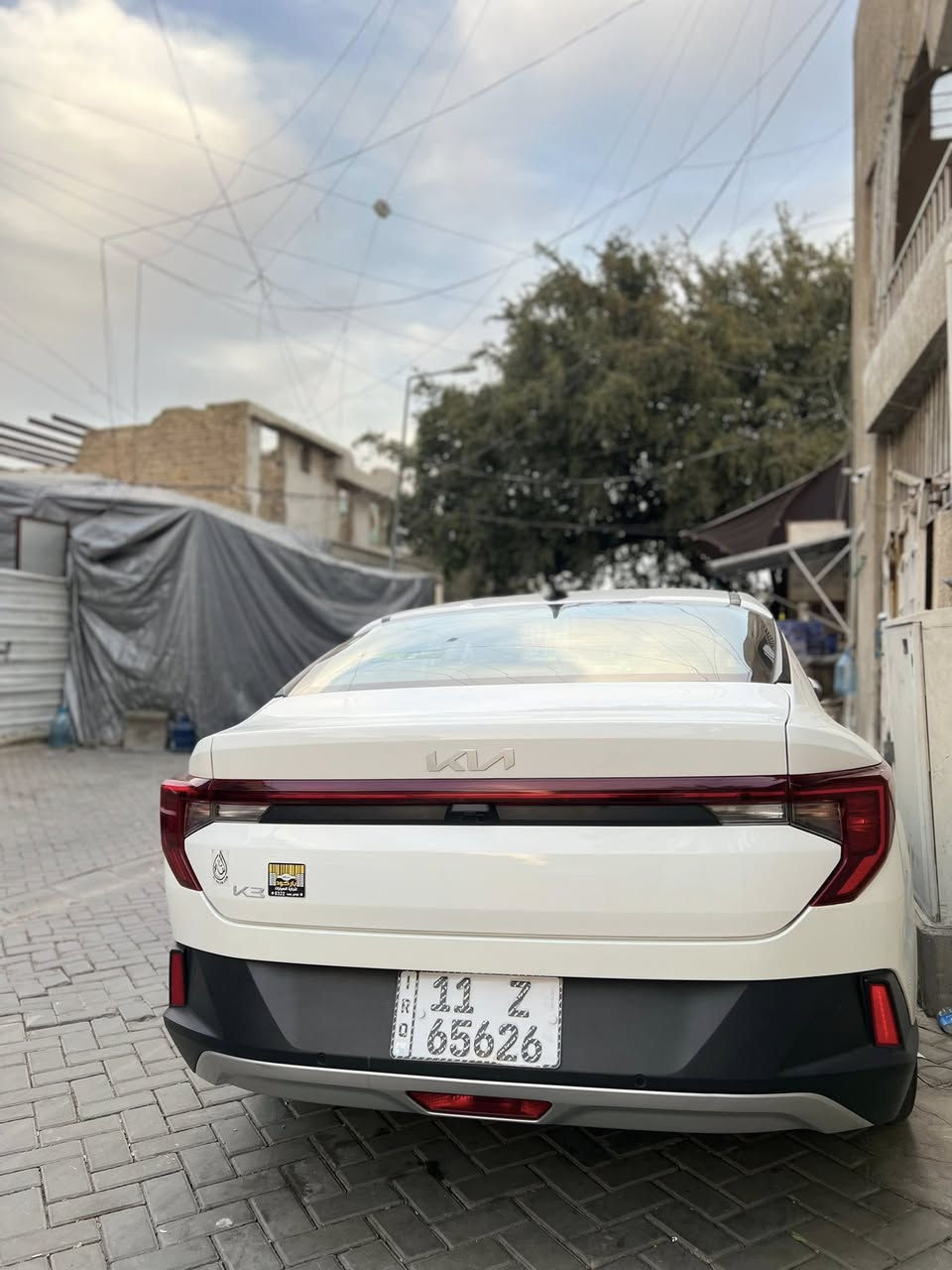 مكلف بالنشر كيا K3 موديل 2025 حادثه جاملغ الوره فقط ماشيه 18 الف السياره نظيفه كلش السعر 150 ورقه وبيه مجال رقم.              السياره باسمي تحويل مباشر الهاتف ‭0777 049 0555‬
