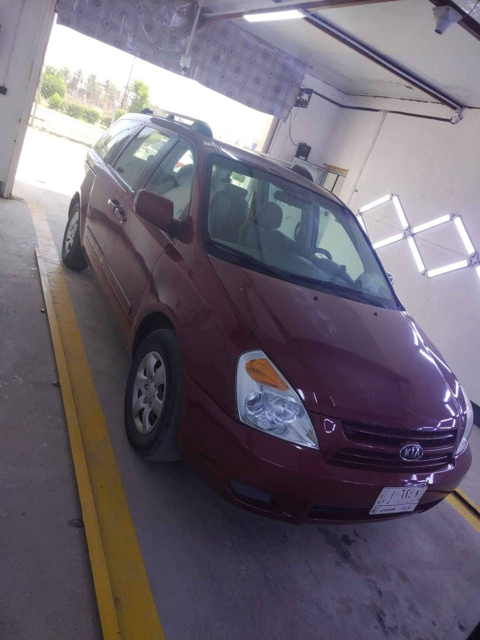 السلام عليكم للبيع كيا سيدونا موديل 2008 حادثها جاملخ خلفي ومصبوغه حزام للجماليه كير ومكينه كفاله للاستفسار الاتصال على الرقم ***********
