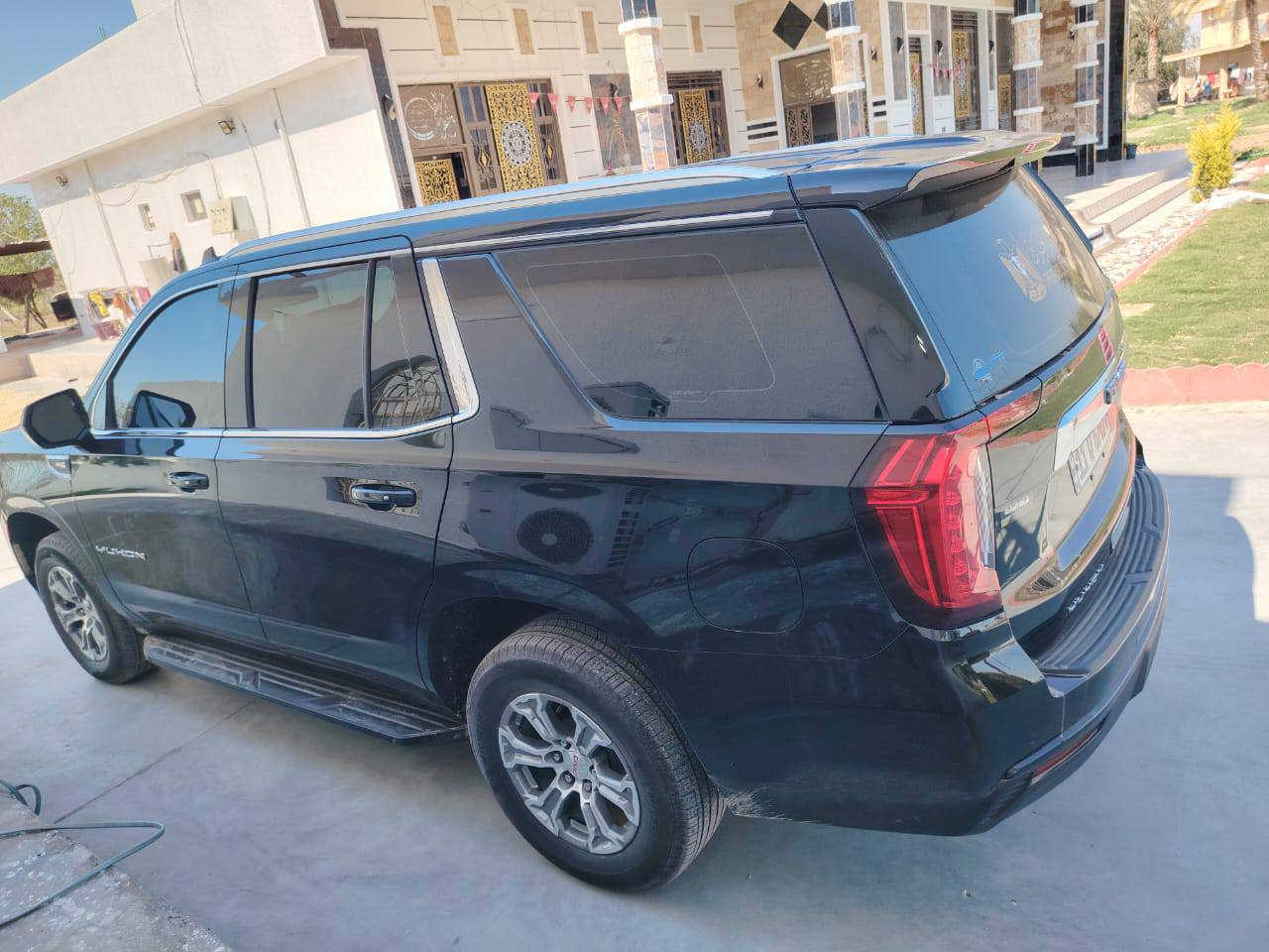 السلام عليكم...
(2023 GMC Yukon ) خليجي كفالة عامة وكالة المنصور مواصفات اليوگن المعروفة سيارة جديدة ماشية 20الف رقم بغداد بسمي السعر ($505) وبيهه مجال بسيط. مكان السيارة بغداد. 
***********
