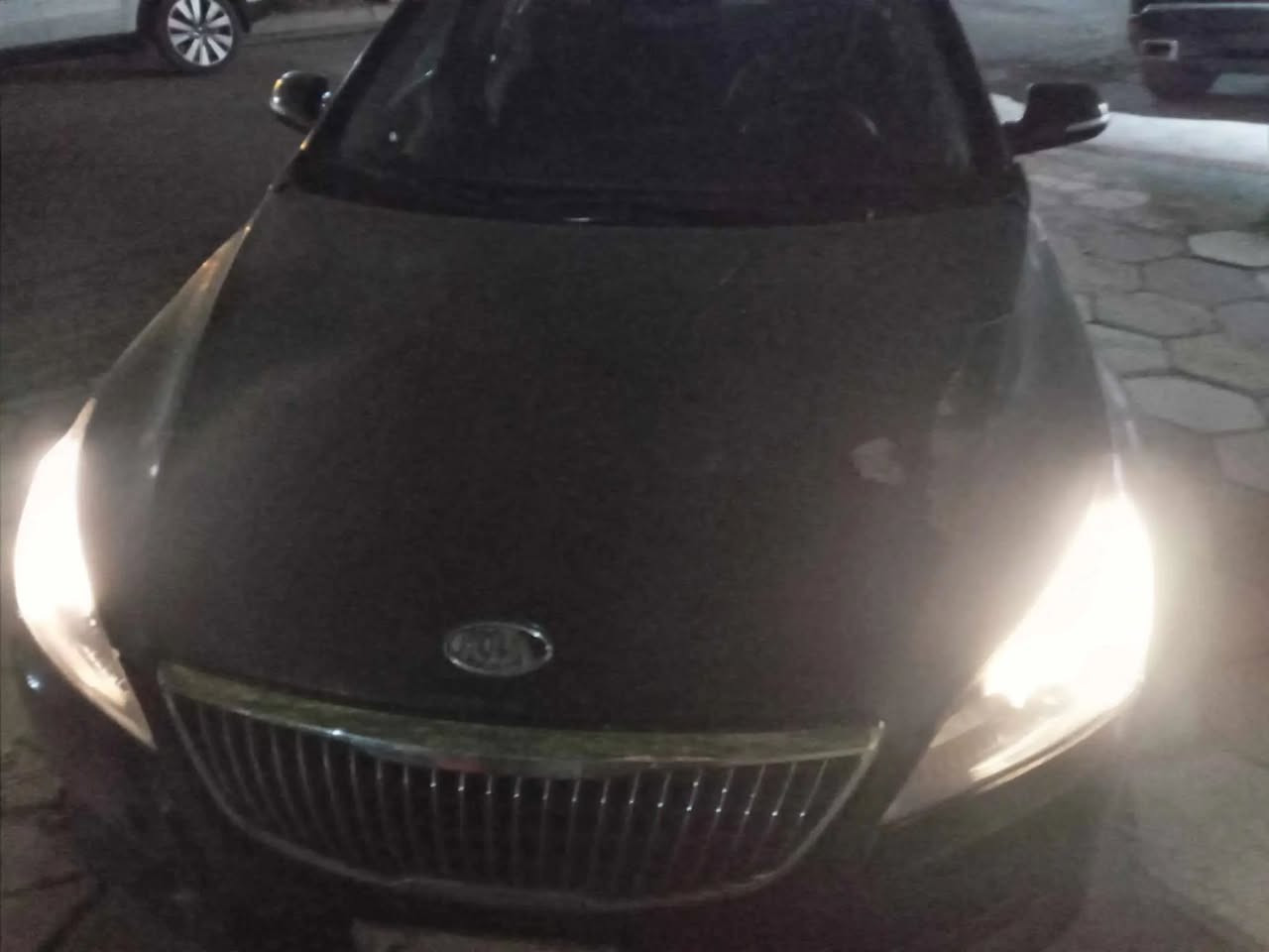 كاندزا موديل ١١ خليجي لون اسود سياره حلوه تخم تاير جديد كلشي حلو بيا تجي وتشوف بيا شخوط من بيابن وضربه بل بنيد خفيفه وباقيات سياره كله تمام حلوه ل 
سعر سياره ٧٥ وبيا مجال للشراي


**إذا كنت صاحب هذا الإعلان وتريد حذفه لأي سبب، رجاءا أرسل رسالة إلى الدعم الفني**