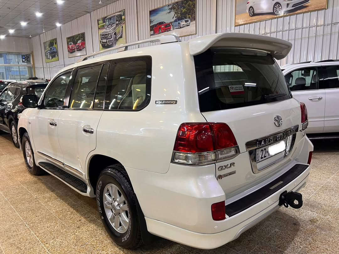 لاندكروزر GXR شريكه ساز 2011 V8 ستينى 
مكفوله كفاله عام لا سبخ لا بارد لا فتح
كير محرك لا فتح شرط مكان اربيل ماشيه 117km
بيد واحد لل زيرو السعر378$ مجال
***********
