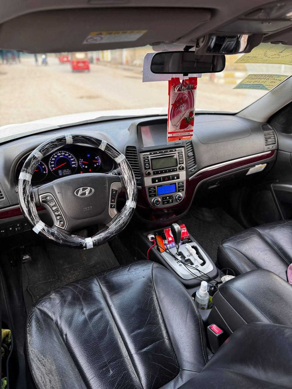 7راكب تحكم استيرن جهتين بصمه تشغيل بصمه بيبان 3بصمات
نظام اسكورت قفل سرعه ثلاجه بالفرس تبريد خلفي امامي
نظام ايكو اقتصادي دواخل جلد مري شفط مرقم انكليزي شمالي
مكان السياره ميسان لاستفسار الاتصال *********** علمن السياره احله من الصور ودخول جديد
