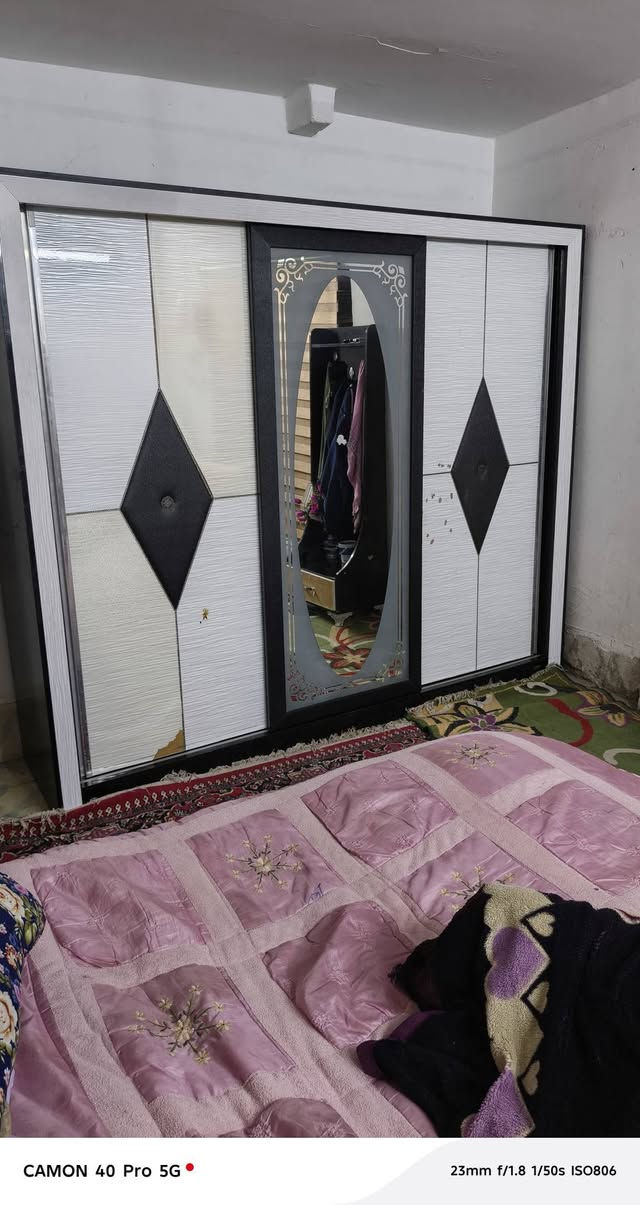 غرفه تركيه للبيع سعر 200 عنوان كربلاء حي العامل مع الفتح واشهد والنقل***********
