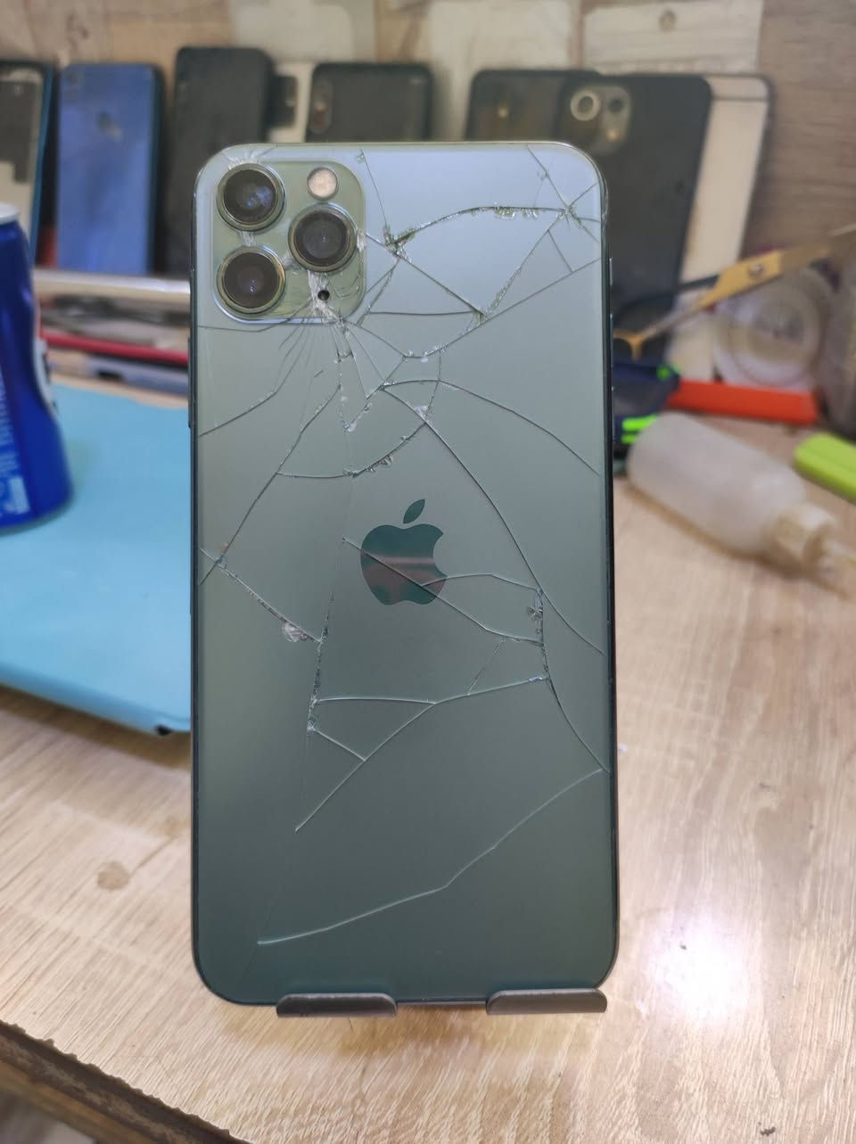 11برو ماكس ذاكره 256 مبدل شاشه وبطاريه ب180 قفل
*********** .. حله ابي غرق
