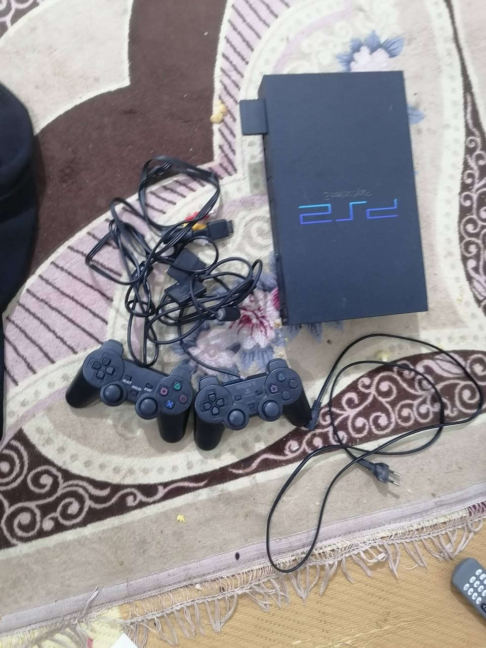 بلاي 2 للبيع سعر مالته 35 اي عطل مرجوع الوان نجف      ***********
