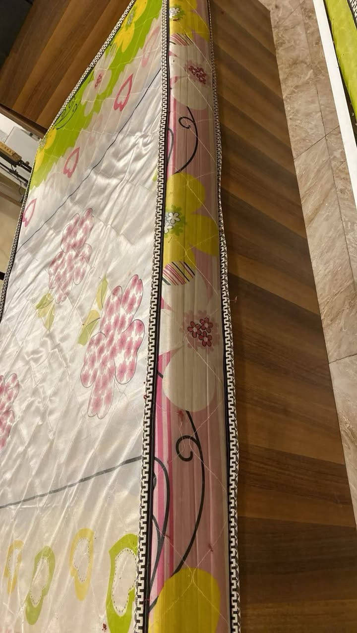 ثلاجة للبيع/سرير مفرد مع دوشك للبيع


**إذا كنت صاحب هذا الإعلان وتريد حذفه لأي سبب، رجاءا أرسل رسالة إلى الدعم الفني**