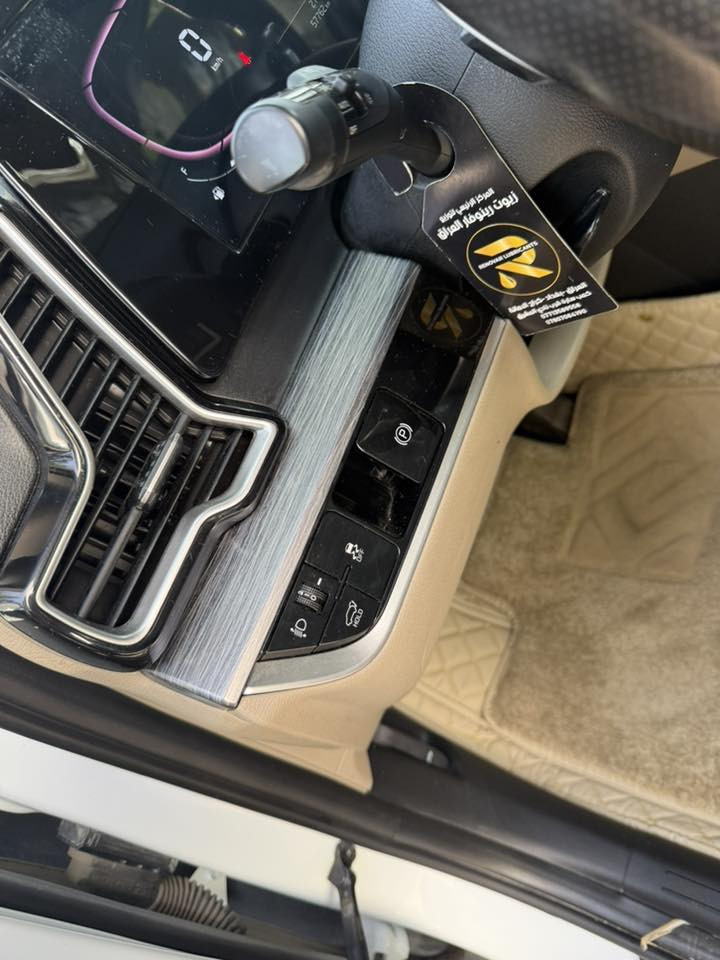 كيا سبورتج خليجي موديل  2022
فول مواصفات بصمه بانوراما تشغل عن بعد

كراسي كهرباء جنطه كهرباء قطعتين تبريد 

رادارات حساس خلفي امامي بك لايت لد 

كراسي تدفئه وستيرن تدفئه

محرك 2000 دوش ماشيه 57

رقم اربيل الجديد سنويه بسمنه 

السعر 218

***********
