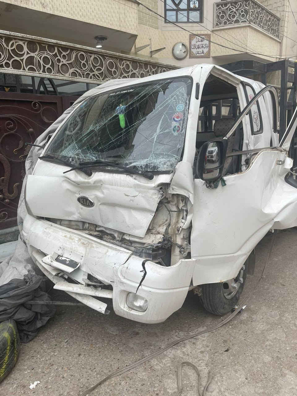 كيا فحل موديل ٢٠١١ رقم بابل انكليزي سابقا كفالة عامة شاصي ما مفطر قوطي ونظيف وكير و محرك جديد وسويت بيها هذا الحادث السيارة مكانها بغداد المشتل وباسمي مشروع وطني
السعر ٩٥ قابل للتفاوض 
***********
***********
واتساب هم موجود الشراي فقط يتصل
