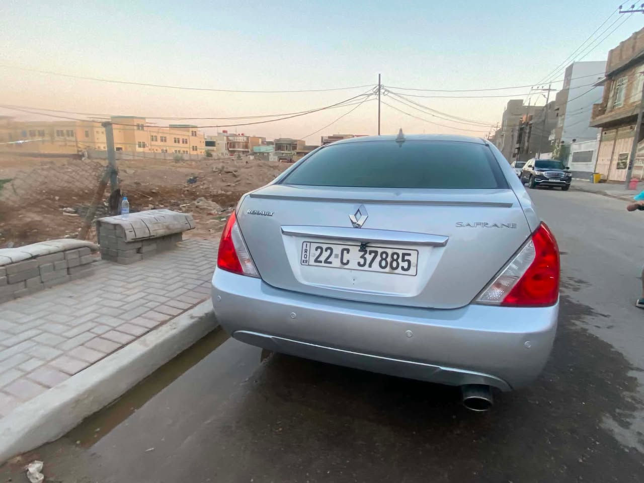 رينو سافران موديل ١١ رقم اربيل دولي بسم عربي يمي بالديوانية سياره بيها بارد اوبيها جراد بالقماره او بيها سونار جاهزه السياره
السعر 100 وبي مجال

‭***********‬
