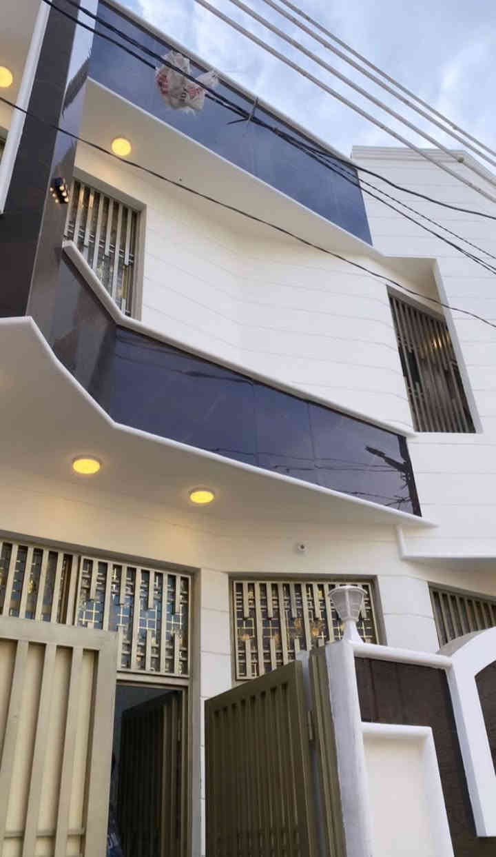 خلفه صبغ متفرغ
طلس وصبغ شبابيك واجهيات ديكورات صبغ داخل
***********
***********
