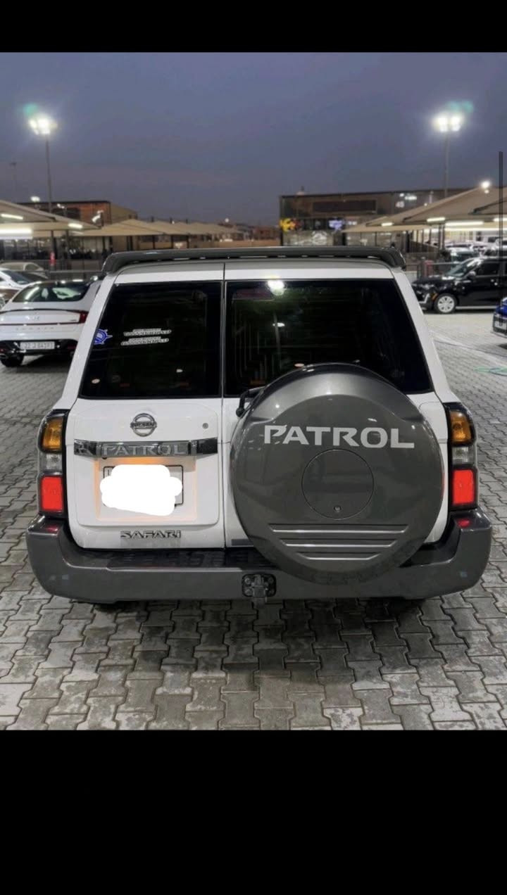 السلام عليكم
نيسان باترول سفاري فتك
موديل ٢٠١٦ ماشية ٧٠ الف
كفالة عامة
***********
