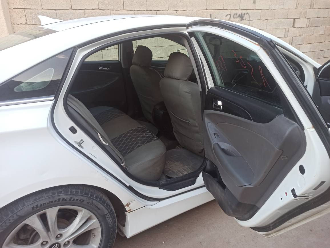 سلام عليكم سوناتا موديل 14 وارد امريكي مكفولة من ضربة وتبديل بيها رشت صبغ الجاملق الجيها اليمنا وربع الباب السيارة جاهزة كير محرك حداده تخم تاير المكان البصرة نظران الشراي يتصل وبخدمته السنوية 27     ***********. *********** البصرة, العراق
