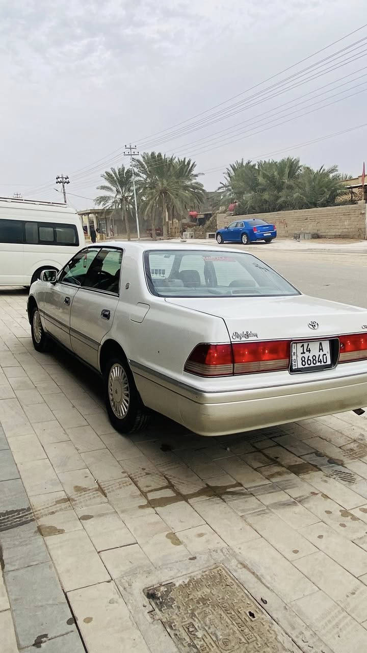 راس الثور فلات مكفوله من الكص والنقل والعيب الشرعي رقم بصره انكليزي سنويه مجدده تحويل  مكينه وكير vvti 3000 فيشتين حاويه حداده جديده تخم تاير تبريد دواخل جديده السياره جاهزه واحلى من الصور  العنوان بصره قضاء المدينه السعر 92 وبيهه مجال قليل للاستفسار الاتصال الاتصال ***********
