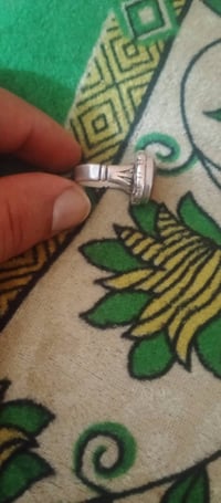 عقيق يماني مشمشي قديم للبيع  07719177281