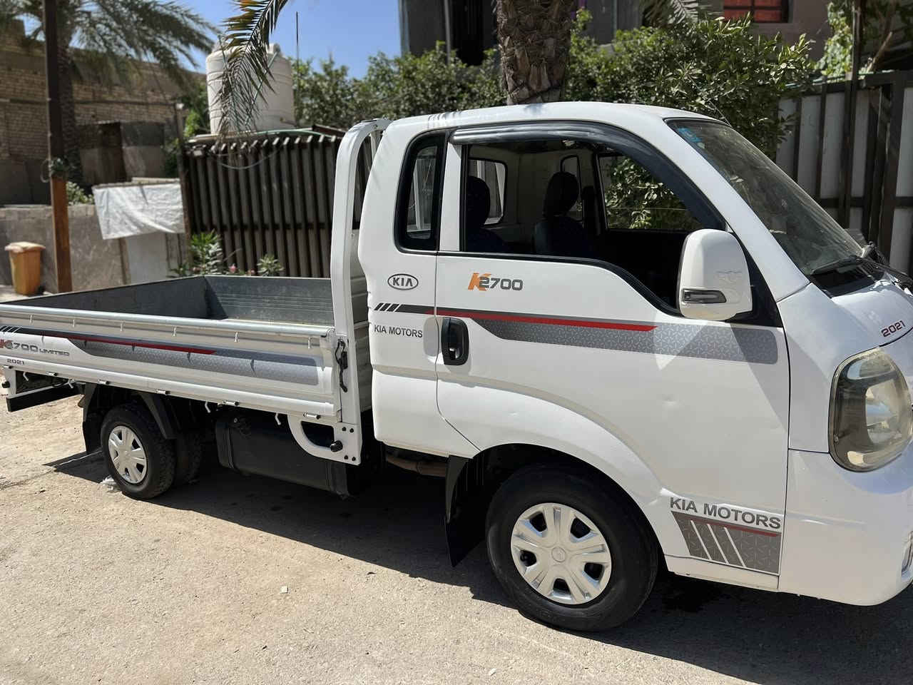 سلام عليكم كيا حمل البيع. سياره جديده
لاستفسار لانتصال 

‭0771 233 5300‬

‭0750 534 1734‬
