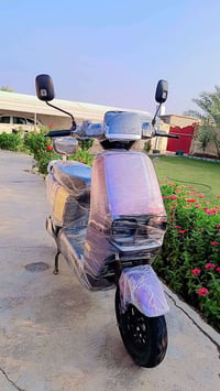 دراجه شحن عارضها لبيع السعر 650 الف وبيها مجال مكاني بغداد التاجي  075...
