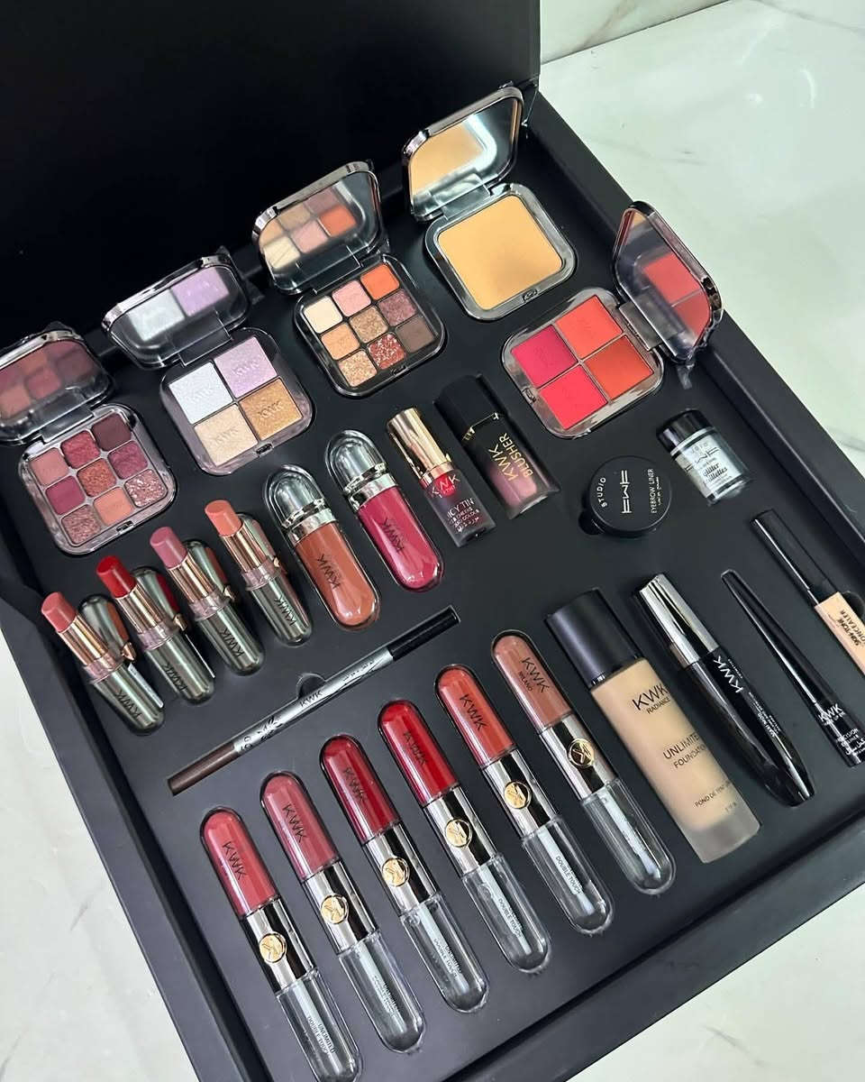 Attention beauty 💄📢 brings you authentic Sephora USA products at wholesale prices ! From Hong Kong 
· 100% authentic , sourced direct from Sephora.
· Featuring HUDA, FENTY, DIOR & other hot brands.
#perfume 
#gift
#cosmetic
#Lipstick
#Eyeshadow
#makeup
#skincare
#perfume
#MiniPerfume
#wholesaler
#sephora
#sheglam 
#dutyfree
#Chanel #Dior #YSL 
#LaMer  #RareBeauty #Lancôme #Tarte #CharlotteTilbury  #FENTYBEAUTY


**إذا كنت صاحب هذا الإعلان وتريد حذفه لأي سبب، رجاءا أرسل رسالة إلى الدعم الفني**