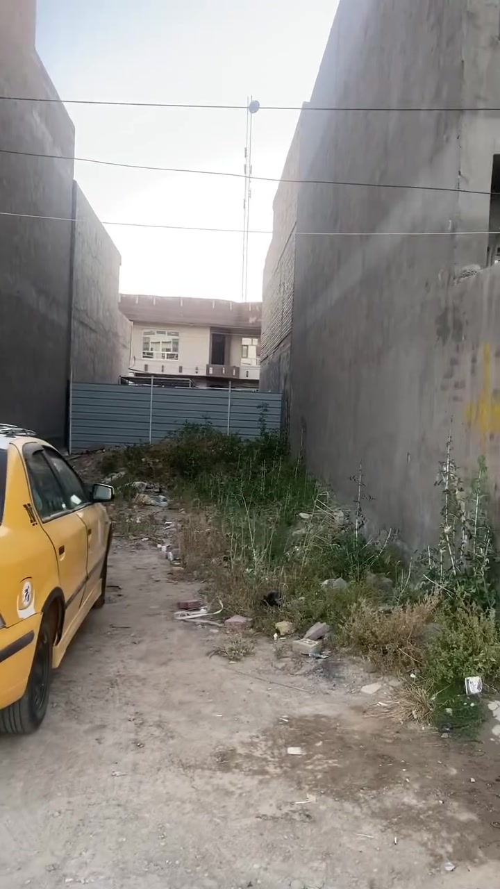 سبعه نيسان الزراعي 
قطعة ارض للبيع مساحة ١٠٠ متر الوجه ٦ النزال ١٦ ونص 
للاستفسار الاتصال علئ الرقم ***********
او المراسله خاص
