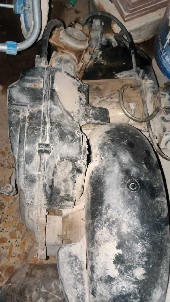 مكينه ساطره 50
كشن  ب10
كفرات 25
ذيل كامل 5
مكاني نجف 
***********
