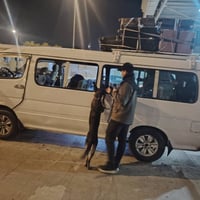 سلا عليكم ورحمة الله سياره جنبي موديل 2014 مكفوله السياره وحره ومصفره ...