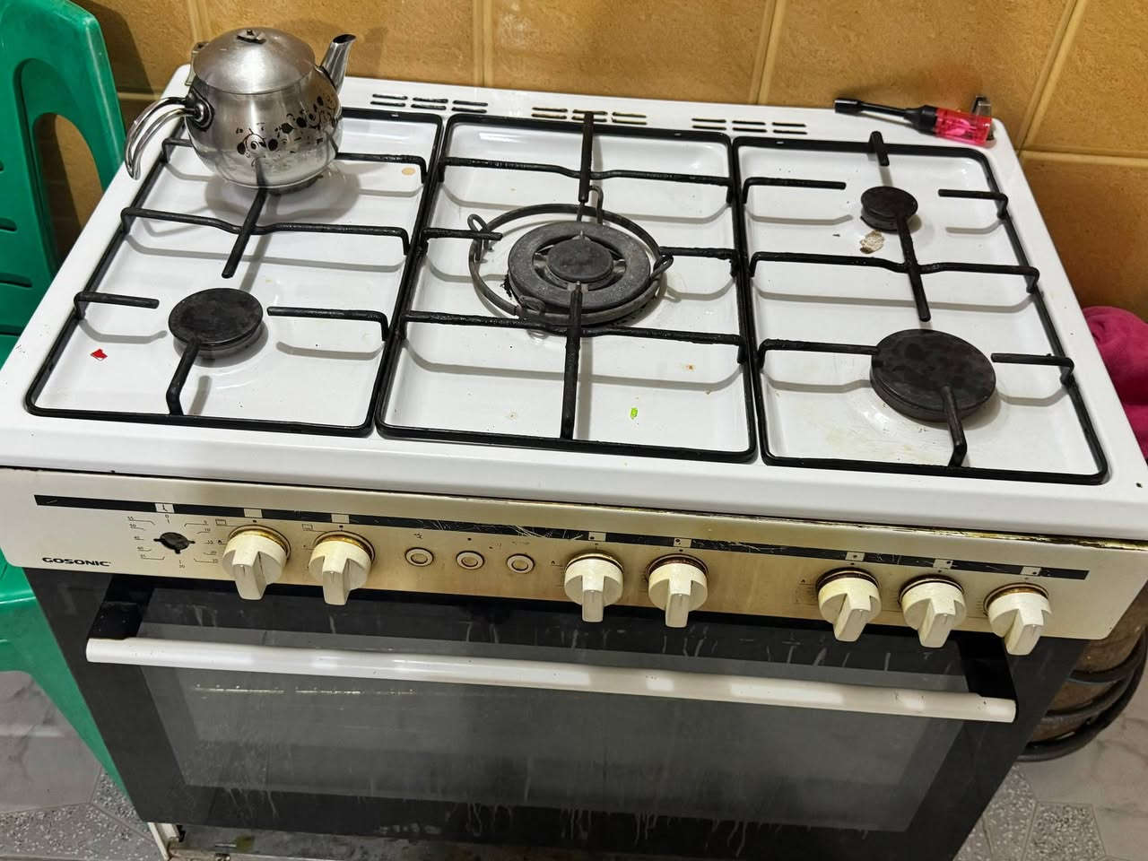طباخ مصري فرش يشتغل كله ونضيف ع فحص للإستفسار واتس أو اتصال 
+964 780 735 3051
