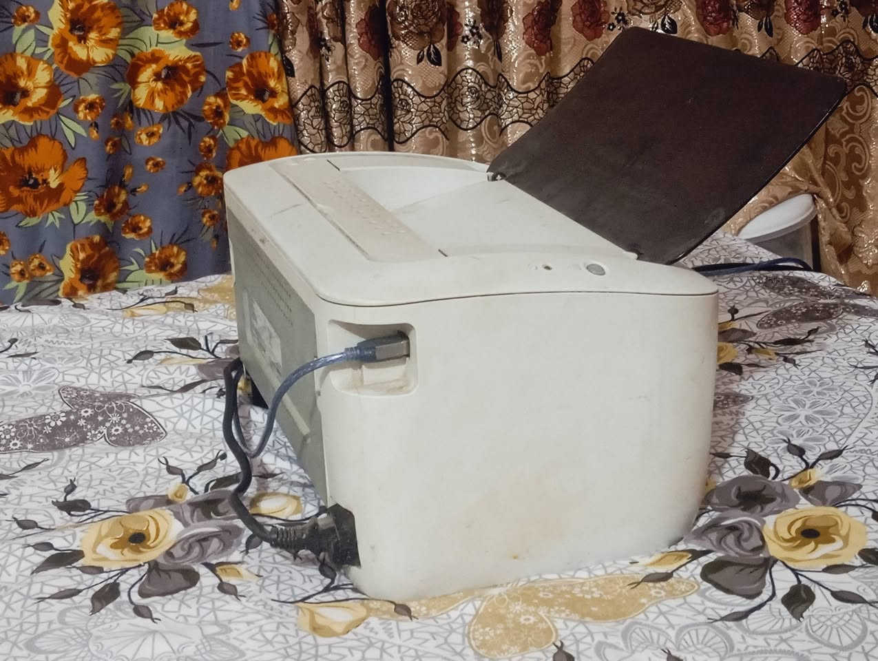 طابعة جديده استعمال قليل كلش للبيع 

🖨️ طابعة ليزر أبيض وأسود أصلية من Canon
 سريعة بالطباعة ومناسبة للبيت والطلاب والمكاتب
طباعتها ممتازة للنصوص والمستندات
 التونر اقتصادي

الموديل: Canon imageCLASS LBP6030
النوع: ليزر أبيض وأسود
السرعة: حوالي 18 صفحة بالدقيقة
الحالة: مستعملة وتعمل بشكل جيد

💰 السعر: (  125  )وبيها مجال بسيط

📍 الموقع: (بابل قضاء المحاويل)

للاستفسار ، راسلني على الخاص.او اتصال
موجود واتساب وبيك خير وتدلل
***********

#للبيع #طابعة_كانون #Canon #LBP6030 #طابعة_ليزر #طابعات #العراق
