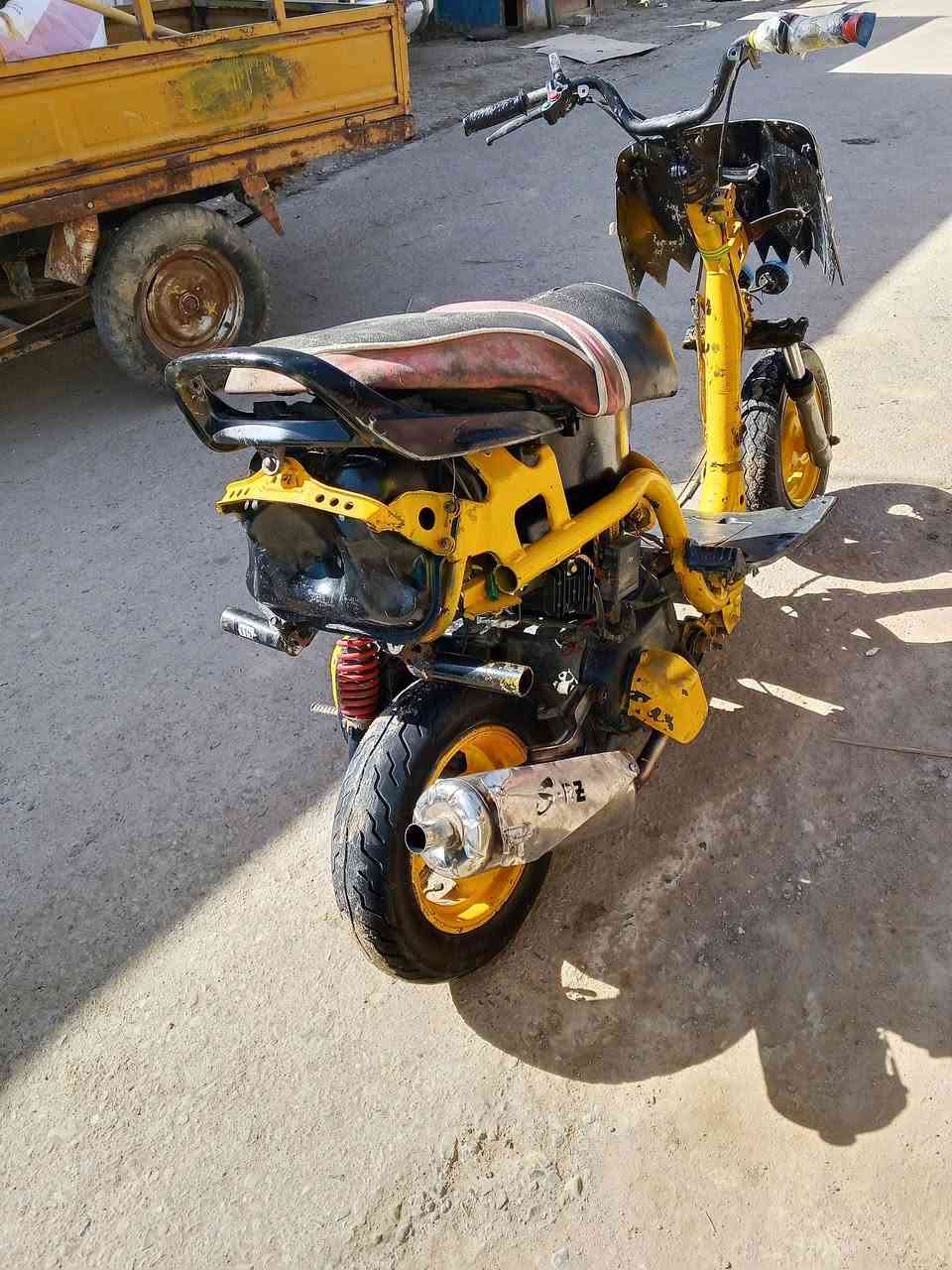 دراجه فراشه للبيع السعر ٢٥٠ وبيها مجال للمكان قضاء المدينه باهله
***********
