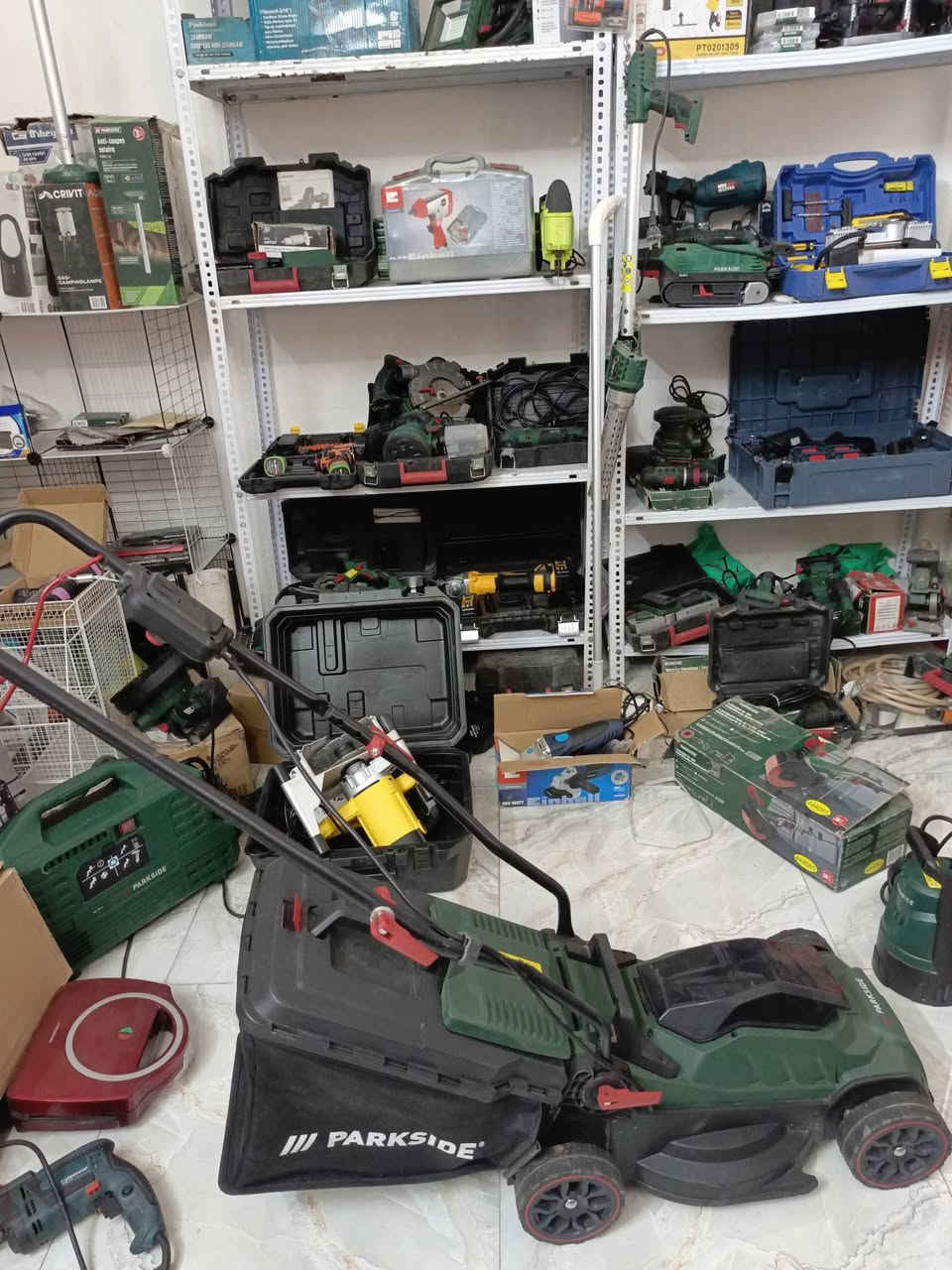 حاشوشه زراعيه بارك سايد شحن 20 فولت كامل الملحقات 

‏‪***********‬‏
