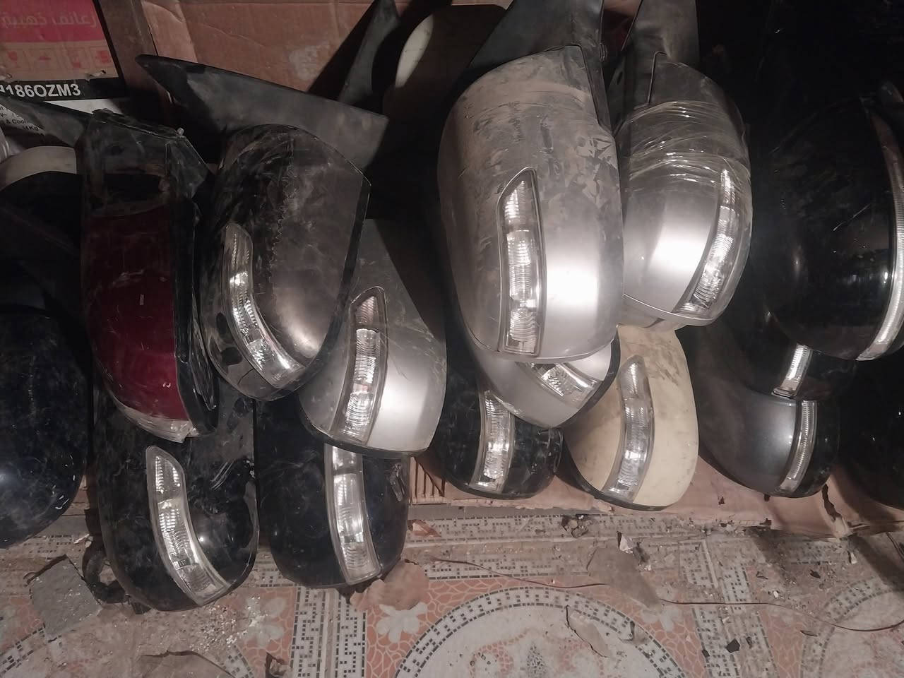 لسلام عليكم خوان وصلت وجبه مري جانبيه لعدد ٣٠٠ مرايه لسعر ١٥ دولار سعر نهائي بيع كل لكميه واتساب *********** ناصريه مركز
