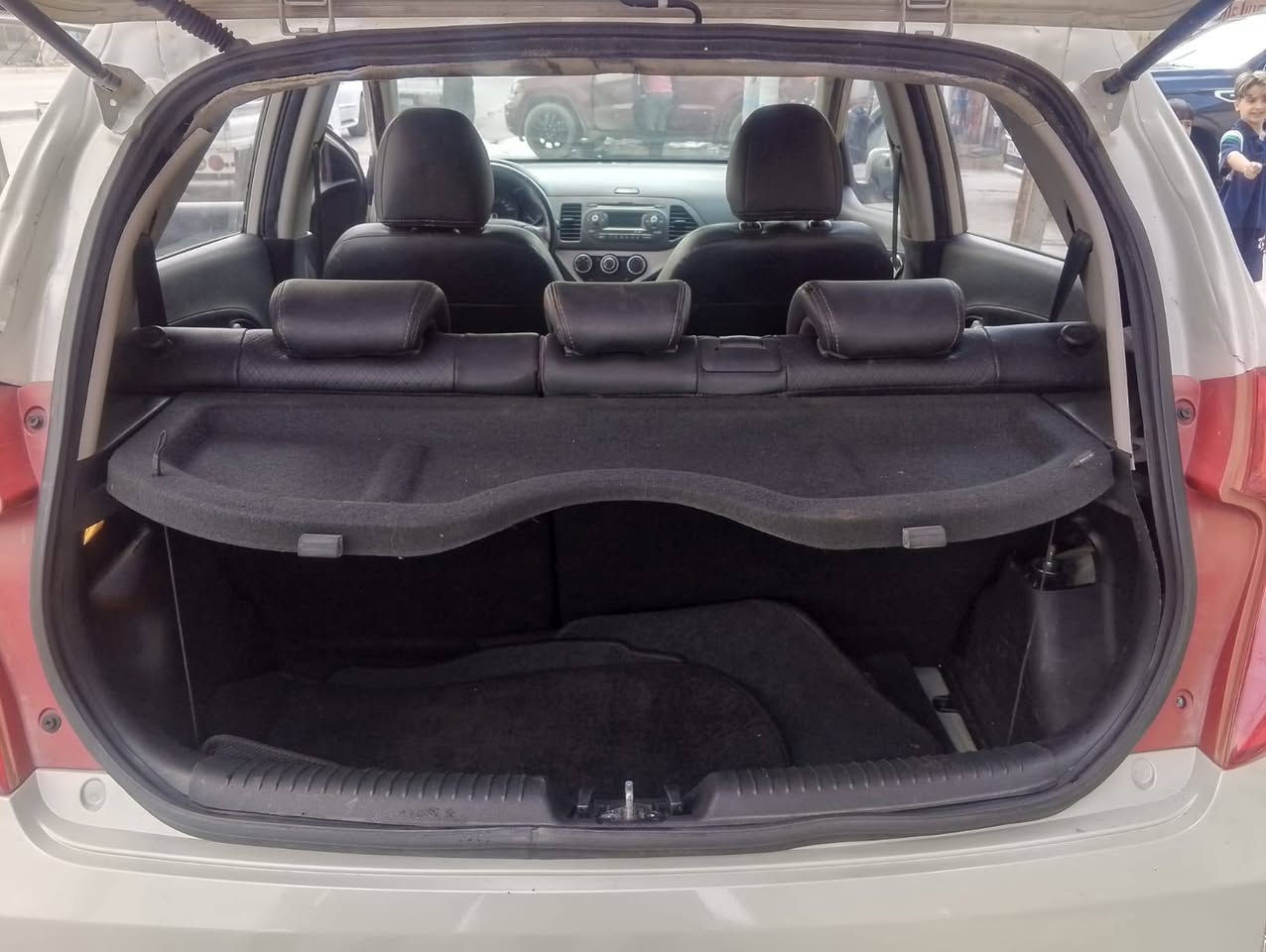 %السلام عليكم كيا بيكانتو موديل 15 دخول جديد سياره %جاهزه 
%جاهزه من جميع النواح 
%جير ماكينه حداديه كهربائيات جاهزه 
%ما بها اي نقص 
%بها قصه جنطه @سياره ادوات ادوات ادوات@
%السعر 45 ورقه وبيها مجال 
%العنوان بغداد 
%رقم الهاتف ***********
