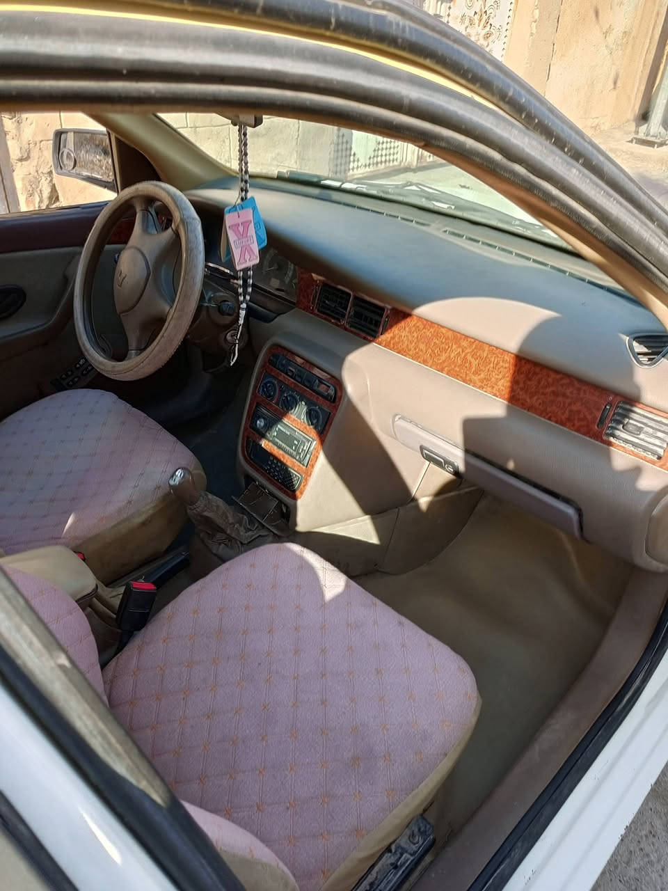 سياره سمندللبيع موديل ٢٠١٢
محرك وكيرجيدجدن نواقص بسيطه السعر٤٥وبيه مجال للطيبين السيارة مشروع وطني بسمي مكان السياره بغداد الحسينية رقم الهتف ***********
