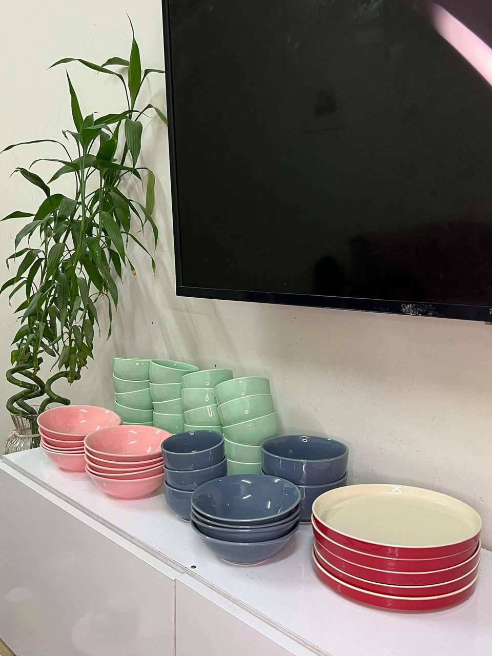 مساء الخير بنات متوفر مواعين درجه اولى الي تحب تتفضل اني بB8 واكو توصيل @إشارة


**إذا كنت صاحب هذا الإعلان وتريد حذفه لأي سبب، رجاءا أرسل رسالة إلى الدعم الفني**