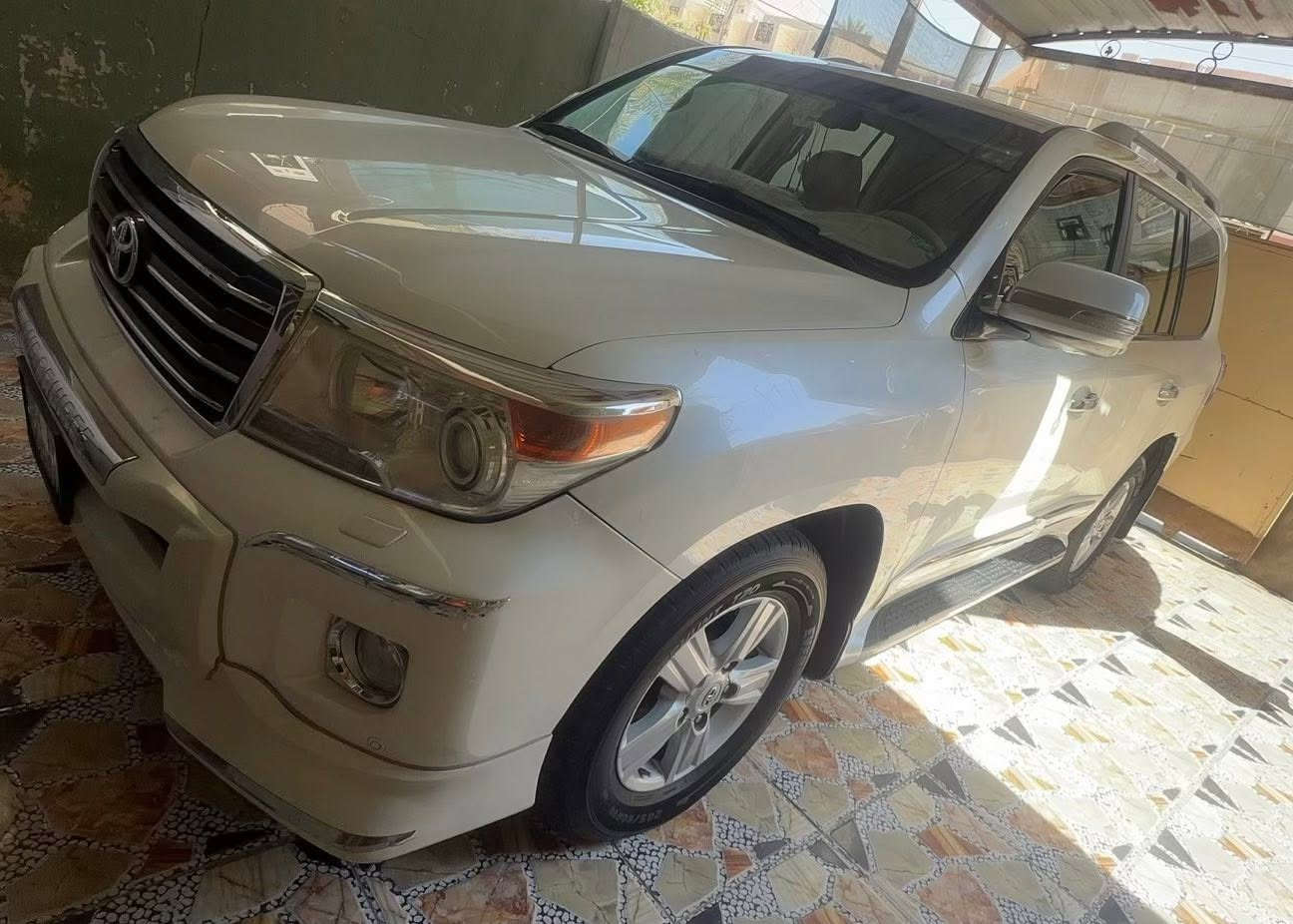 لاندكروز 2013 بريم فول مكفول بشرط
سعر 340
مكان ديالى 
***********
