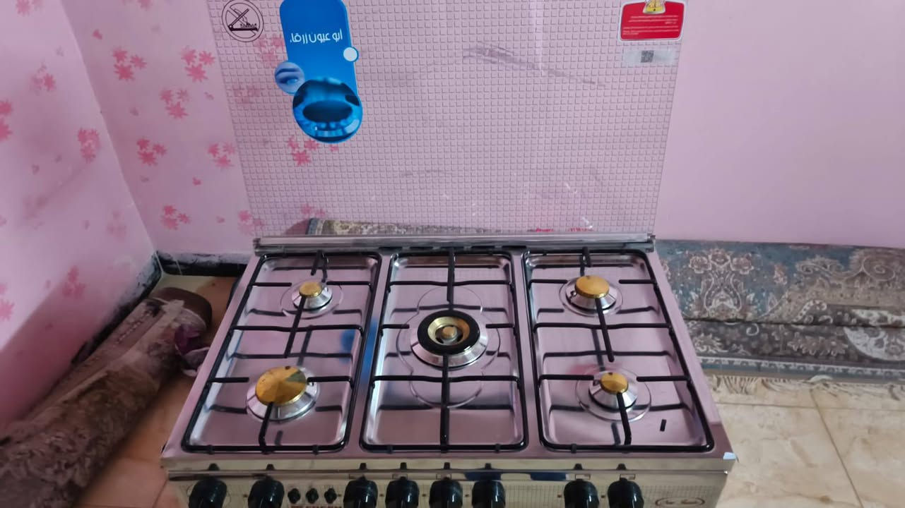 طباخ فريش جديد ما مستخدم أبد سعره 650الف مكان تكريت حي الجمعيه راقم تلفون ***********
