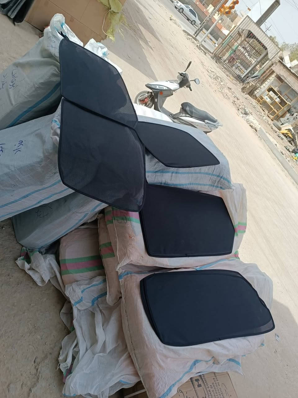 السلام عليكم
وصلنا مظلات ستاركس تخم كامل جوانب والجامه الخلفيه
سعر التخم 25 الف متوفر جمله ومفرد 
عنوانه الناصريه الشطره حي المعلمين مجاور صوره الحكيم كماليات الطويني موجود توصيل كل المحافظات ب5 الاف 
***********
