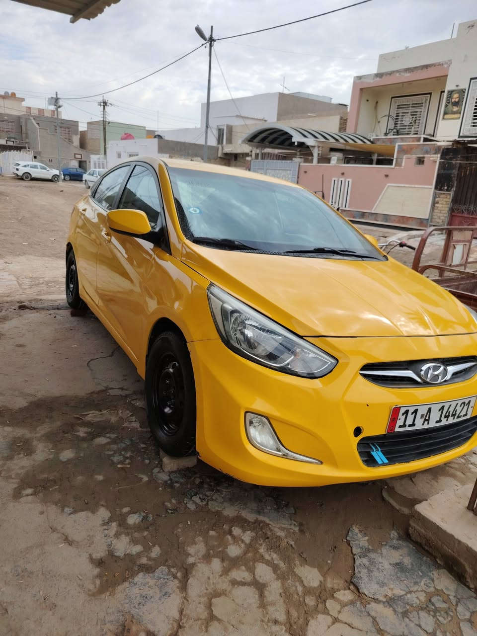 اكسنت 2013للبيع امريكي
مكينه 1600
بيها جوملغ خلفي بدون داخل مواصله الحوض
مكينه كير تبريد خير من الله السياره صبغه جديده تخم تاير
دواخل نضيفه كلش
مكاني ديوانيه
***********
