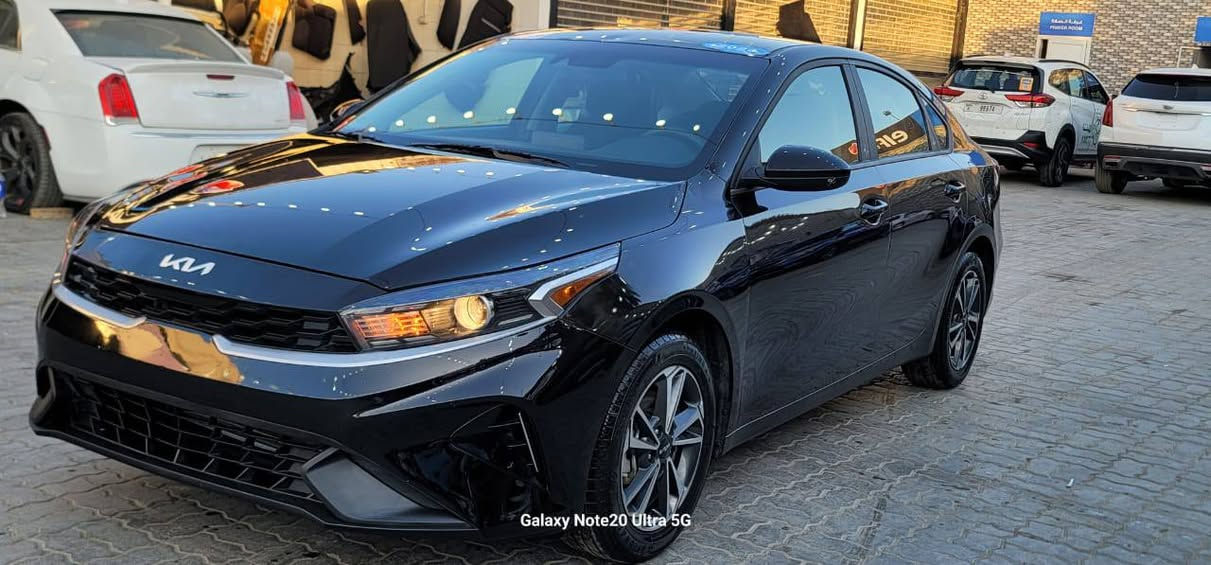 سلام عليكم كيا فورتى موديل 23 محرك دوش 2000 سياره حره ابسمي رقم قادسيه تحويل ثانيوم حادثه كدامك بل مشور كامره دوار رادار امامي السعر 148 وبيه مجال بسيط خابر وتدلل رقم الهاتف ***********
