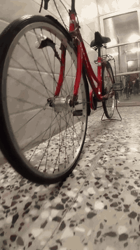 السلام عليكم بسكل البيع والشراء يصل *********** عنوان بغداد حي أور
