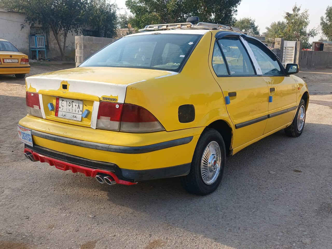 السلام عليكم سمند للبيع ٢٠٠٩ مصفره هيه وغرامات السياره ناعمه مابيها ولا طخه مكفوله كير مكينه جدد حداديه صدر درايم شفتات جدد السياره بلاديه  المكان واسط الصويره *********** السعر 26 وبيها مجال
