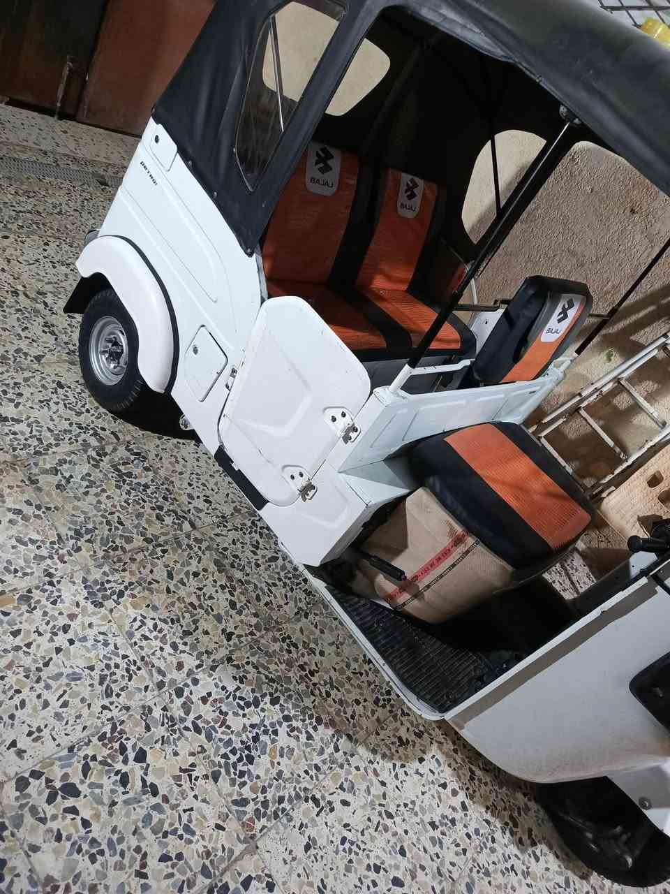 السلام عليكم للبيع تكتك مديل ٢١شهرً١١
تكتك مكفوله من الصبغ والمعجون بس الدوس معمره الباقي مكفول تكتك حلوه ونضيفه مكينه مشتري مكفوله إني أبيعلك مفتوحه بوش وبستم 

رقم وسنويه شرط التحويل السعر 7300وبيهة مجال 

مكاني مسيان مغربه الرقم ***********
