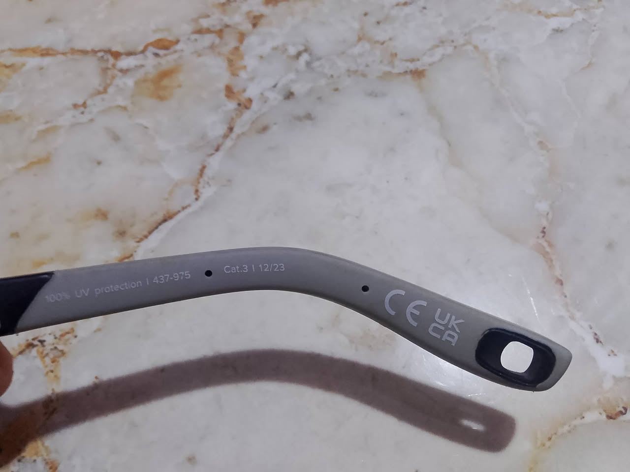 السلام عليكم..نضارة رجالية اخذتها من المانيا ب24 يورو موجود اسم الشركة والموصفات مالته بالصور  اريدها ب25 الف فقط مكاني بغداد الدوره


**إذا كنت صاحب هذا الإعلان وتريد حذفه لأي سبب، رجاءا أرسل رسالة إلى الدعم الفني**