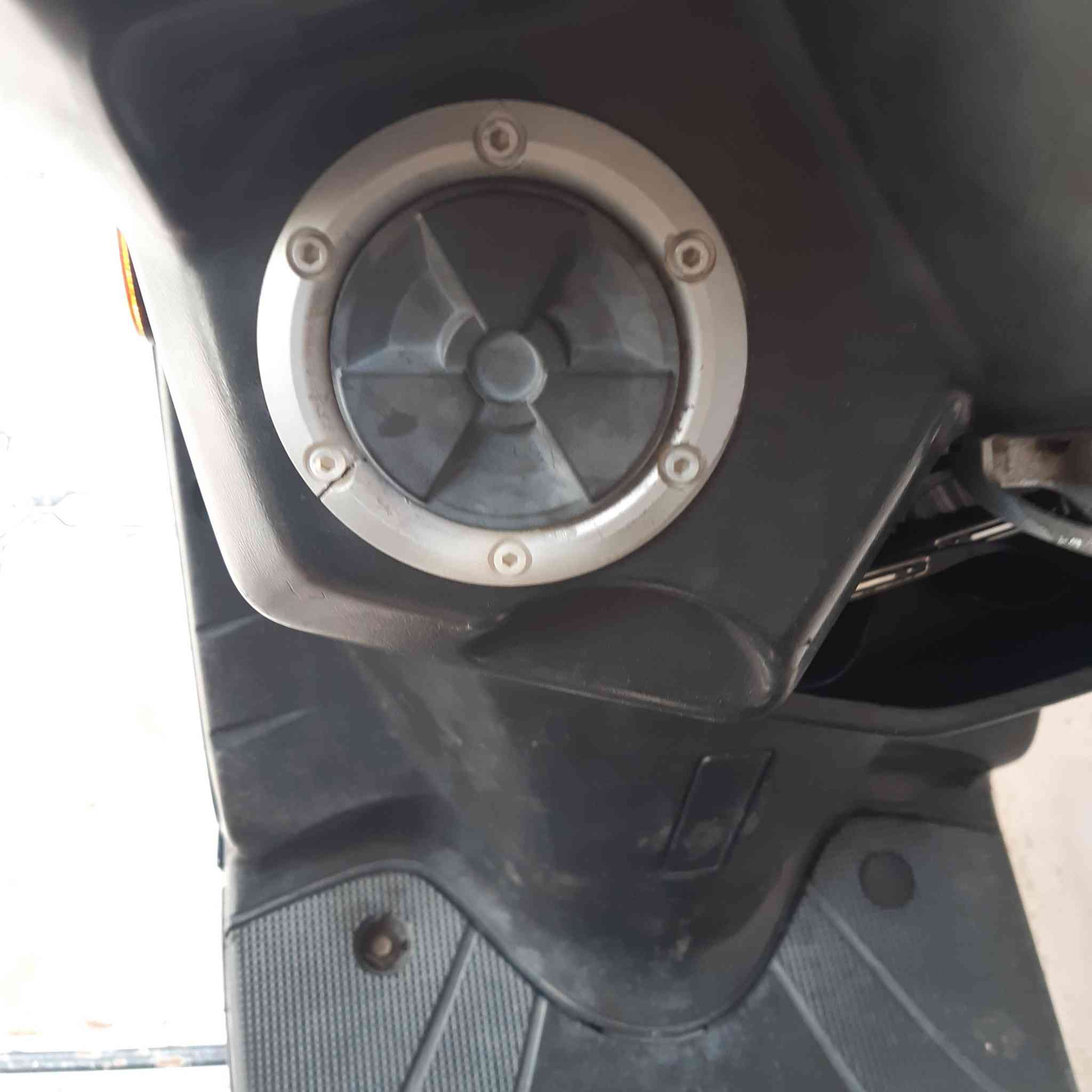 سكنس دراجه البيع  مكفول كفاله عامه نوفل كلشي شغال بيه /العنوان البصره 5ميل ***********/ السعر 750 بيع مجال بصيط
