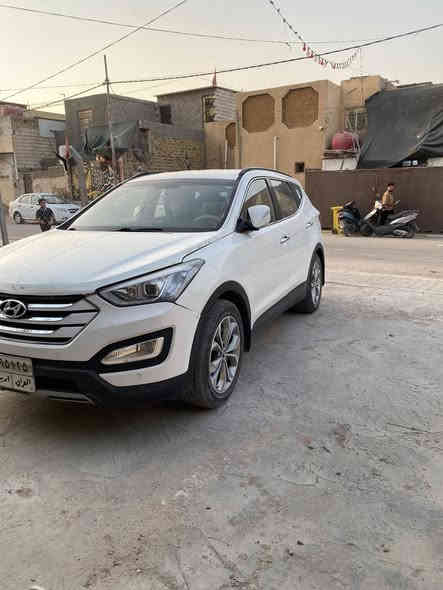 سلام عليكم سياره سنتافي للبيع 2013 سياره حلوه وجاهزه اربعه سلندر السعر 135 وبيه مجال ***********
