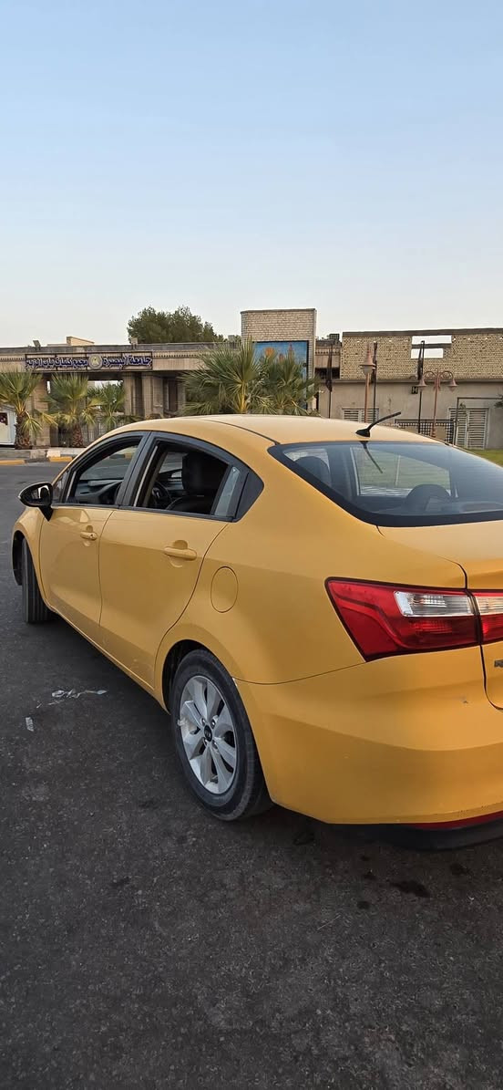 السلام عليكم 
سيارة كيا ريو خليجي موديل١٦ 

بيهه منظومة غاز شركة مع بطاقة الضمان الصيانة المجاني 

للبيع او المراوس حسب القناعة 
لمعرفة التفاصيل 
مراسلة واتساب ***********
وتدلل الزبير, البصرة
