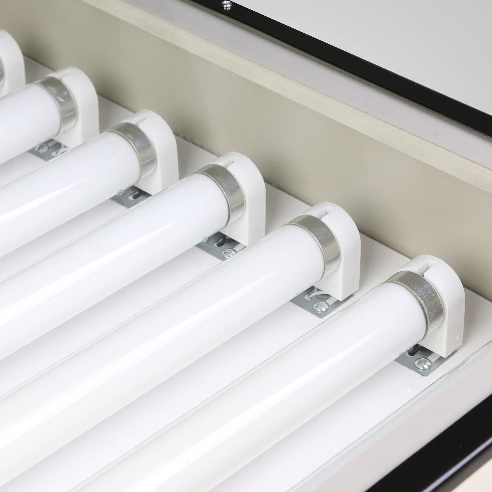 متوفر شمعات ٢ قدم يوفي UV
١-اسود
٢-ابيض 
٣-شفاف 
***********
