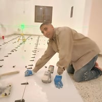 اسطي جمال خلفه سيراميك والبورسلين   حمامات وارضيات والكاش والمرمر والد...