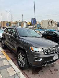 للبيع جيب كراند شيروكي موديل 2021 اوفر لاند  فووووول موصفات للاخير  مك...