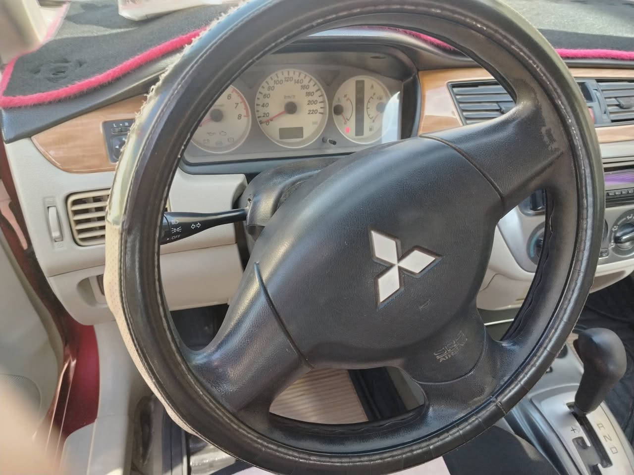 لانسر 2010رقم ديوانية ألماني مكفولة من التبديل بيها طخات بسيطه  واكو خياس مقدار بسيط جدا بالقارة مثل ما موضح بالصور مكينة نظيفة وتبريد ممتاز حالة السيارة بالعموم جيدة وهي استخدامها كان نسائي السنوية منتهية 
السعر ٧٧ مع مجال بسيط مكاني الديوانية
الاتصال فقط واتس اب ***********
شكرا للجميع
